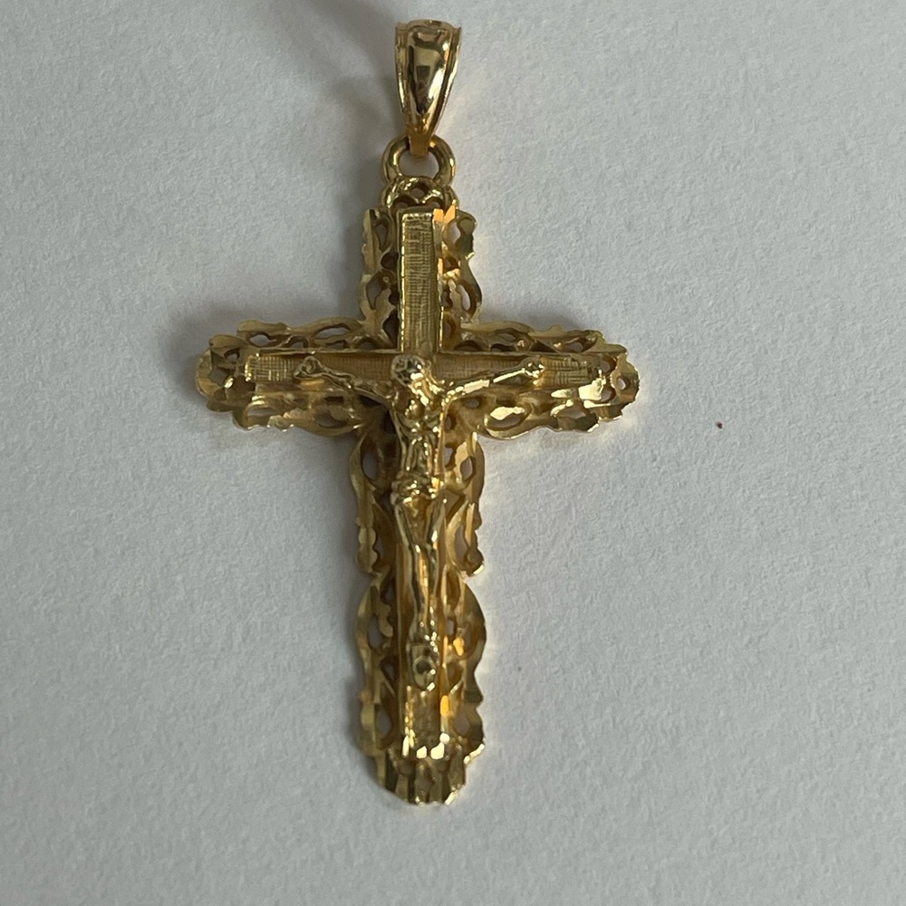 14kt solid yellow gold cross pendant